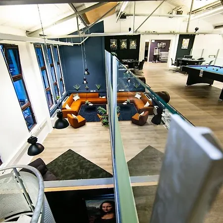 Casino-whirlpool&sauna-kino-indoorbasketballplatz דירה *